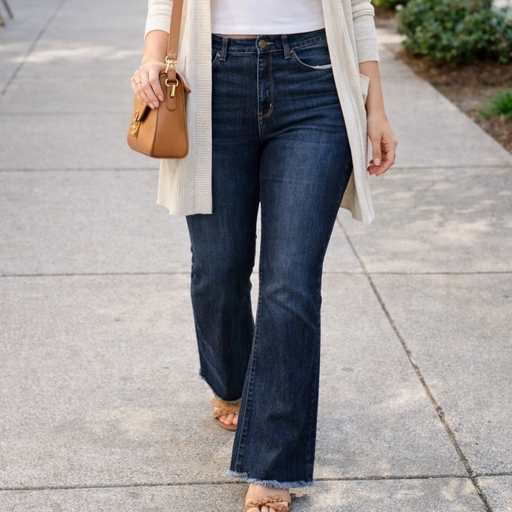 Judy Blue Dark Wash Flare Jeans Raw Hem Plus Size 22W JB82343DK-PL Y1